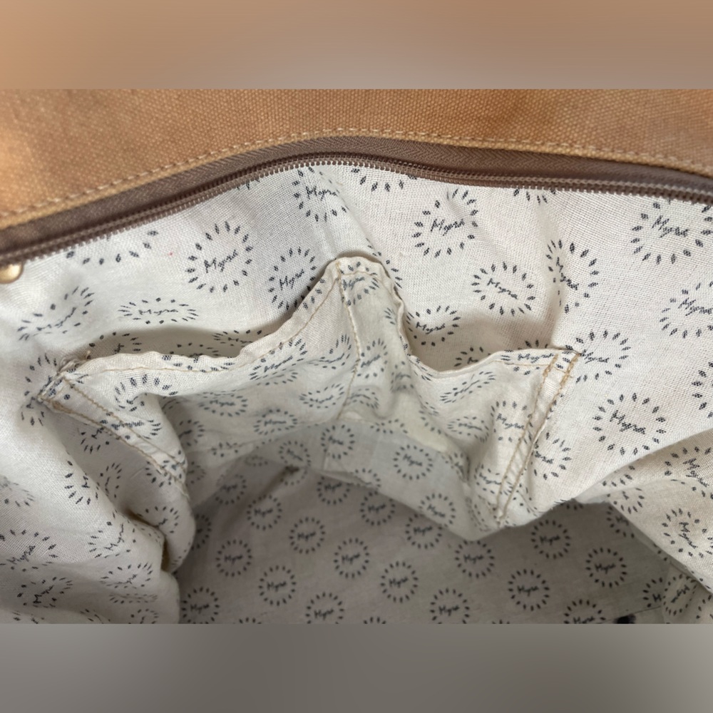 Myra Bag Multicolor Quilt Pattern Weekender
Boho Upcycled - Picture 11 of 13